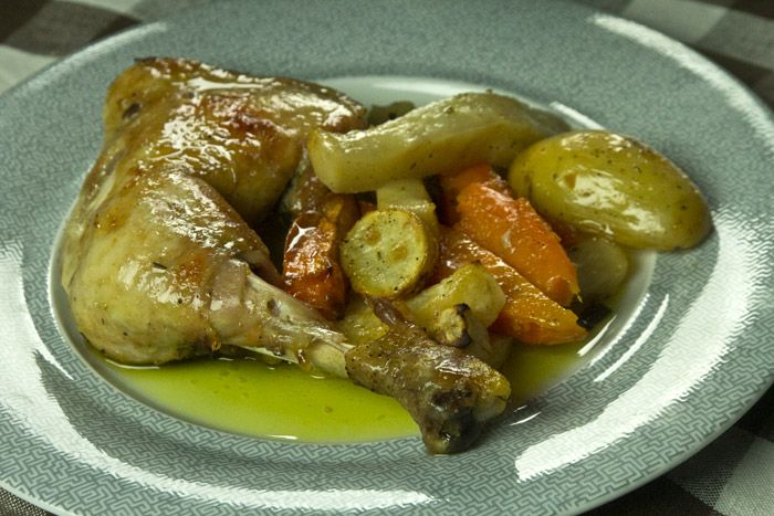 κοτόπουλο φουρνου λεμονάτο με σελινόριζα , γλυκοπατάτα και πατάτες